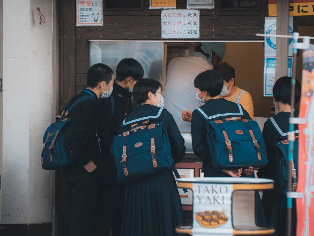Panduan Menyekolahkan Anak di Jepang